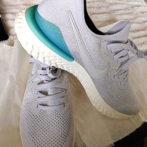 Nike Epic React Flyknit 2 'Vast Grey Blue Lagoon' Mens Sneakers